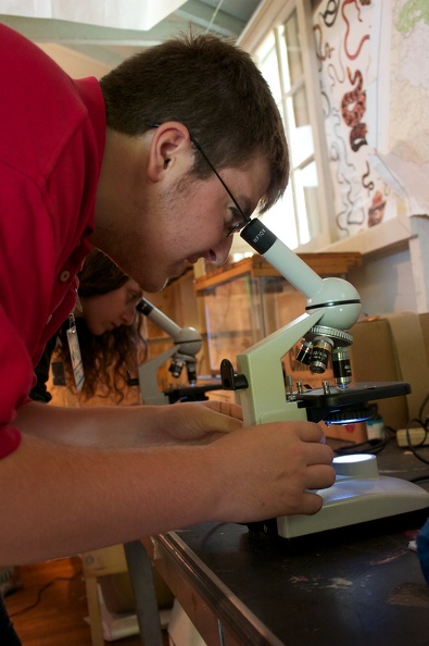Exploring the Microscopic World at the NYSCamp.jpg