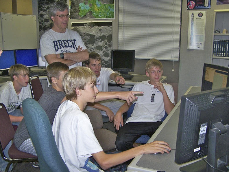 GSMS Students Control the Green Bank Telescope with Dr. Ron Madelena at the GSMS.jpg